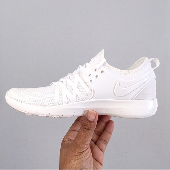 Nike Free TR 7 Summit White RARE - Picture 5 of 7